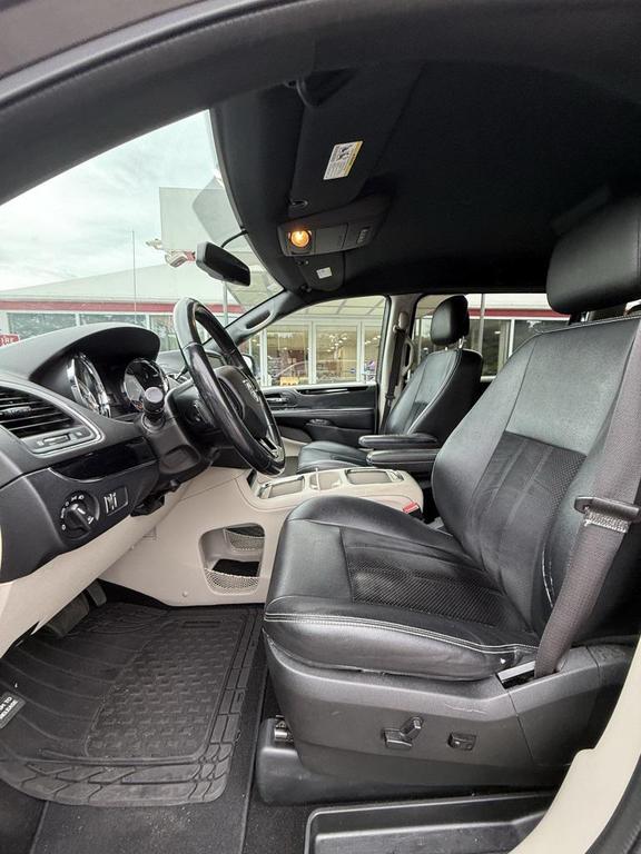 used 2018 Dodge Grand Caravan car, priced at $8,999
