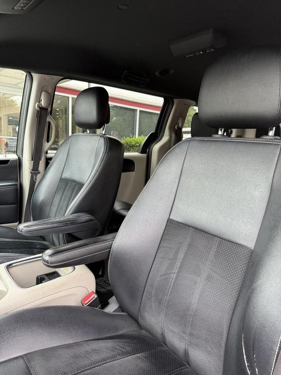 used 2018 Dodge Grand Caravan car, priced at $8,999