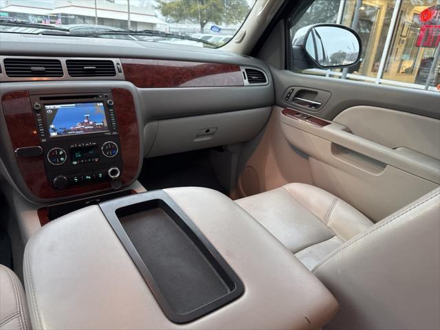 used 2014 Chevrolet Suburban car, priced at $14,500