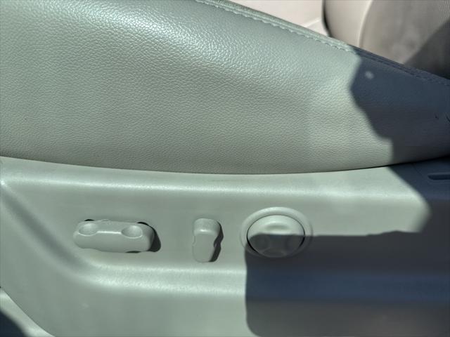 used 2014 Chevrolet Suburban car, priced at $13,500