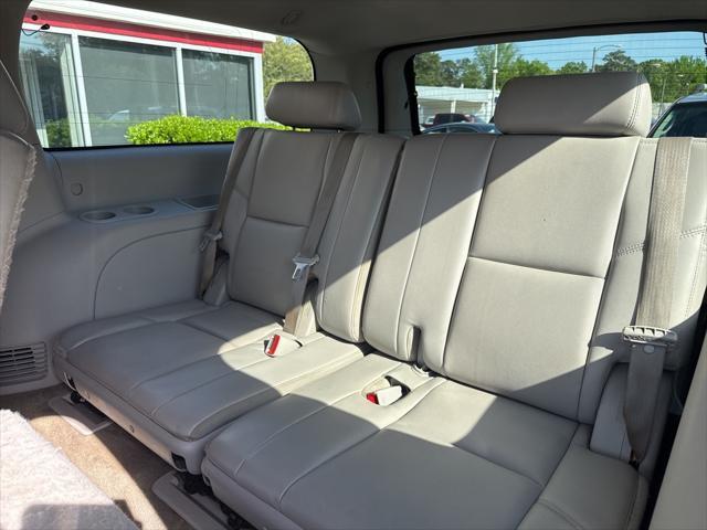 used 2014 Chevrolet Suburban car, priced at $13,500