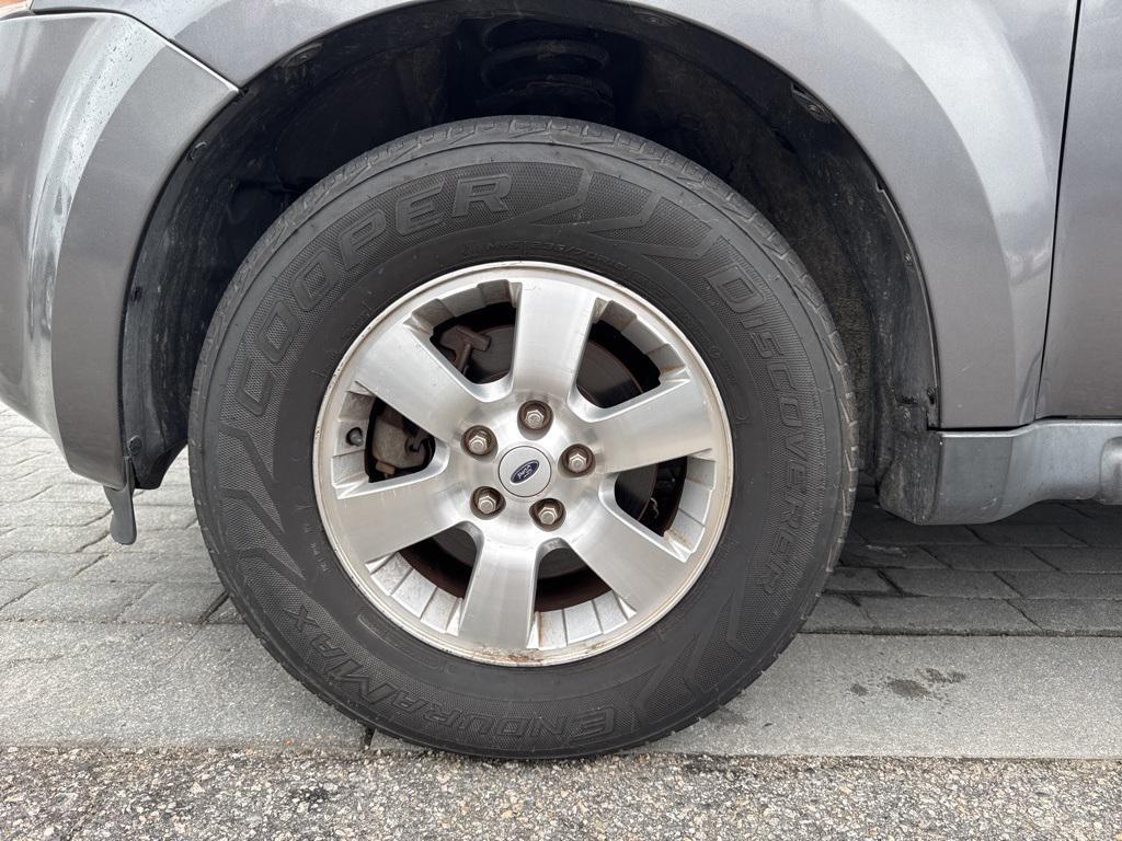 used 2009 Ford Escape car, priced at $6,999