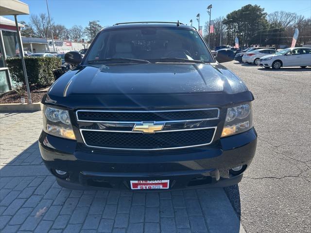 used 2007 Chevrolet Suburban car, priced at $9,999