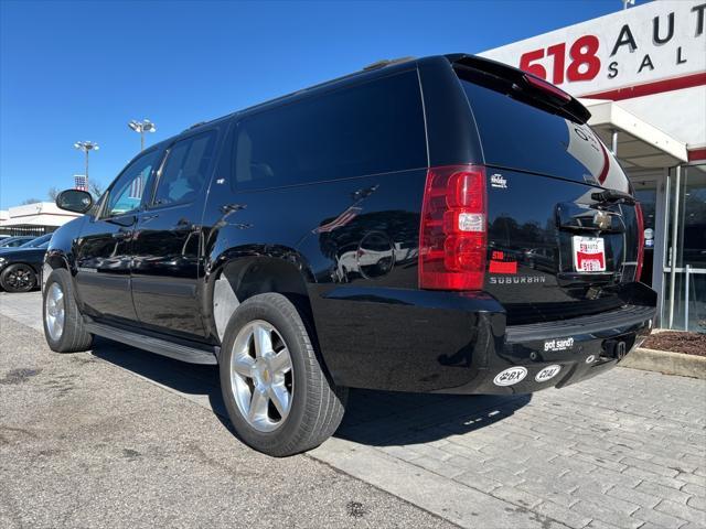 used 2007 Chevrolet Suburban car, priced at $9,999