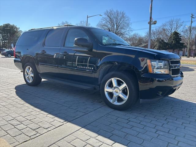 used 2007 Chevrolet Suburban car, priced at $9,999