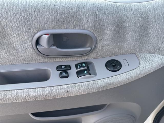 used 2005 Kia Sedona car, priced at $4,999