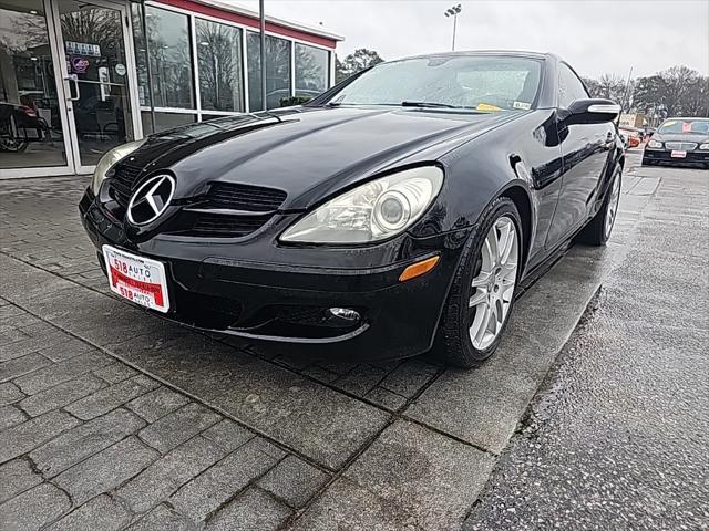 used 2007 Mercedes-Benz SLK-Class car, priced at $8,999