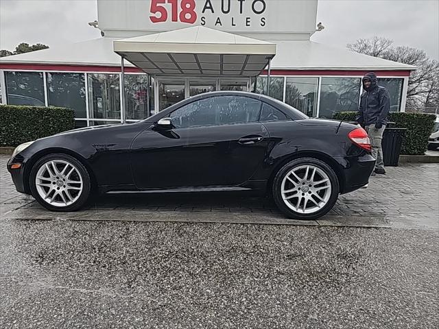 used 2007 Mercedes-Benz SLK-Class car, priced at $8,999