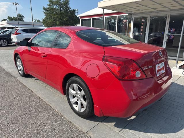 used 2009 Nissan Altima car, priced at $5,500