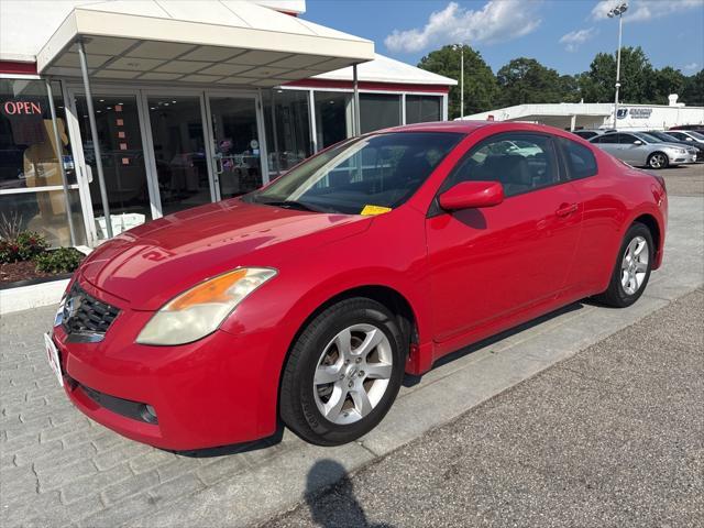 used 2009 Nissan Altima car, priced at $5,500