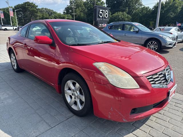 used 2009 Nissan Altima car, priced at $5,500