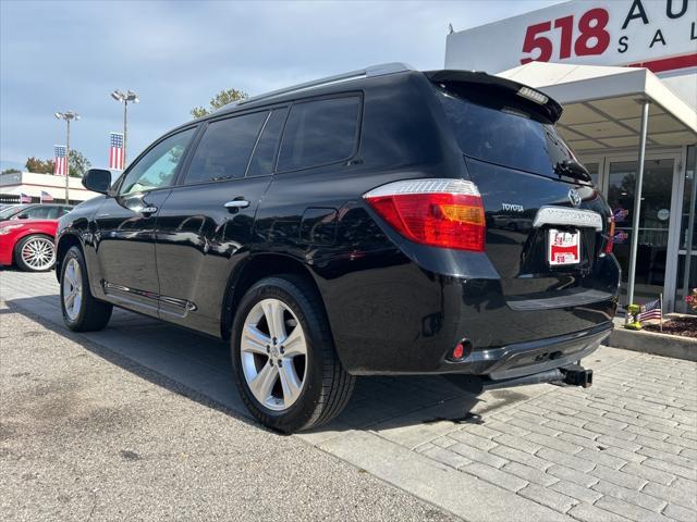 used 2009 Toyota Highlander car, priced at $9,999