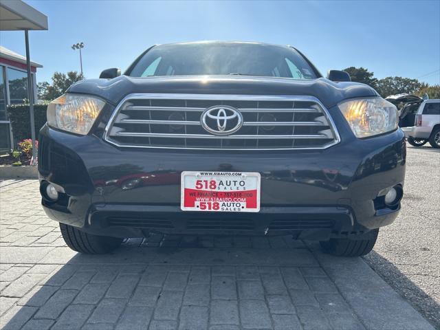 used 2009 Toyota Highlander car, priced at $9,999