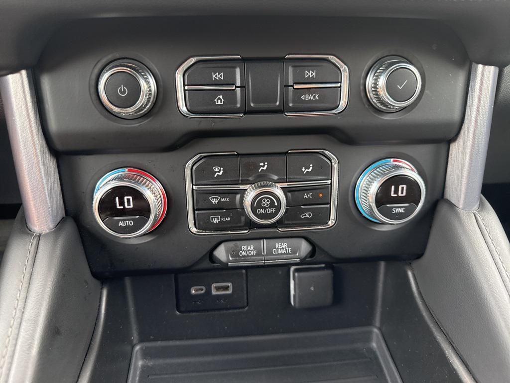 used 2022 GMC Yukon XL car, priced at $30,999