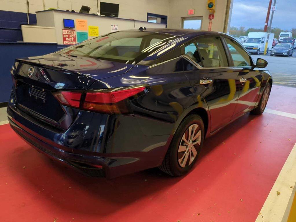 used 2019 Nissan Altima car, priced at $13,500