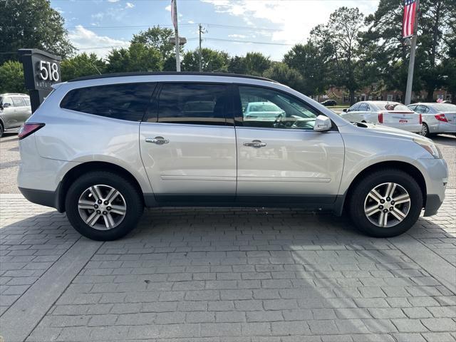 used 2015 Chevrolet Traverse car, priced at $10,500