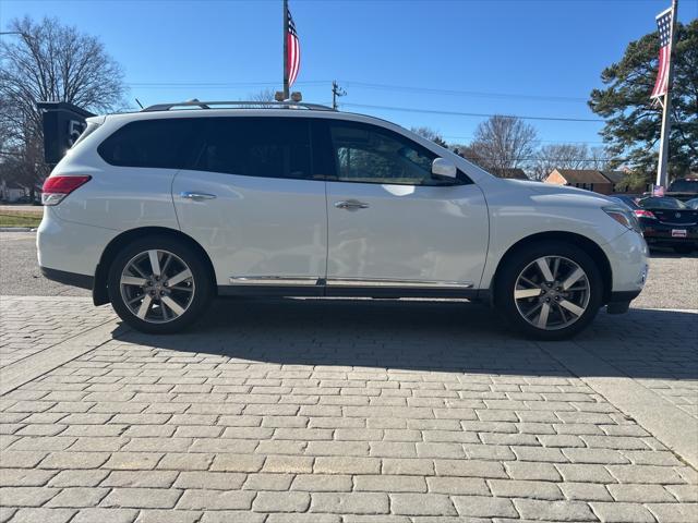 used 2015 Nissan Pathfinder car, priced at $7,999