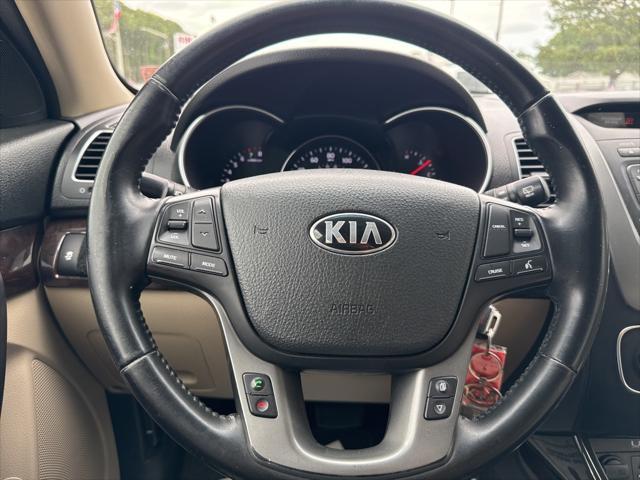 used 2014 Kia Sorento car, priced at $8,999