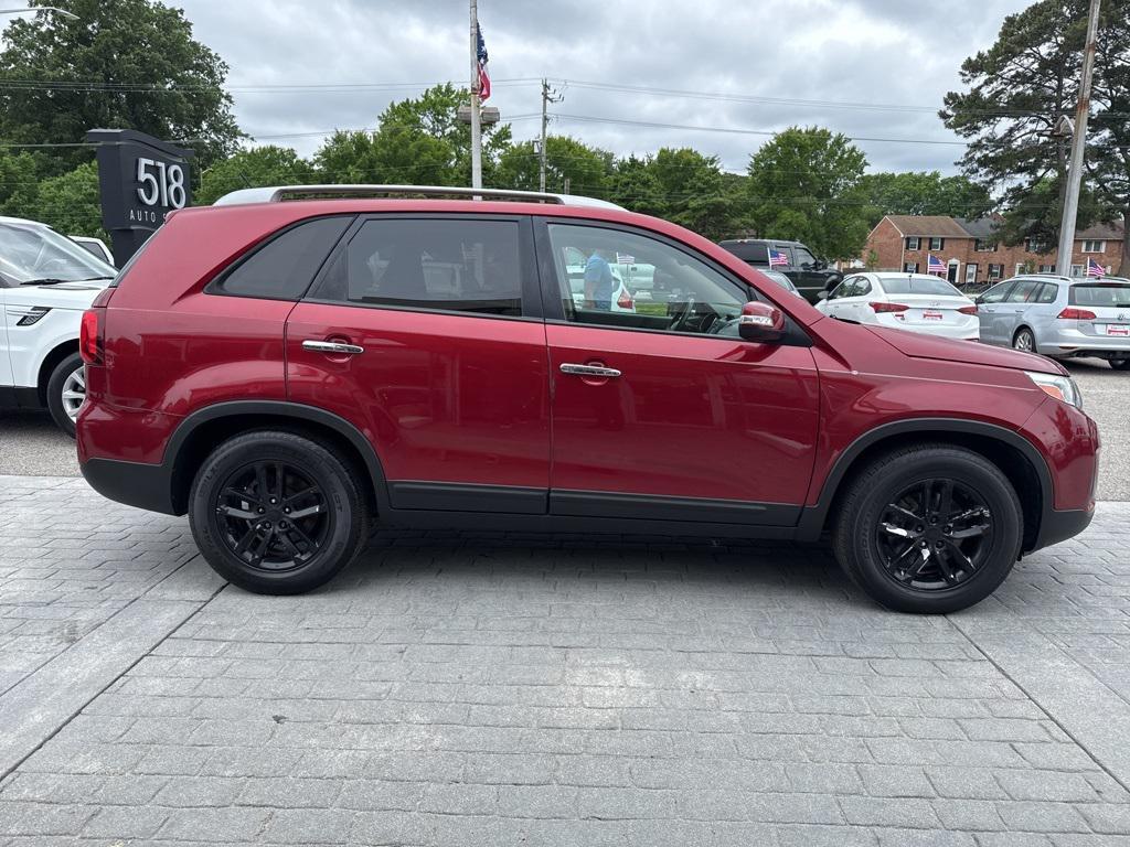 used 2014 Kia Sorento car, priced at $5,500