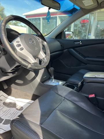 used 2009 Nissan Altima car, priced at $2,999