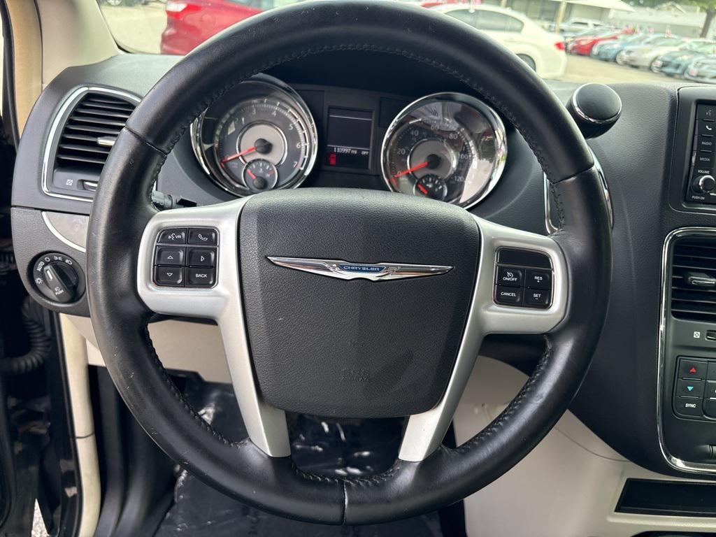 used 2014 Chrysler Town & Country car, priced at $7,899