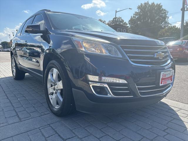 used 2015 Chevrolet Traverse car, priced at $11,500