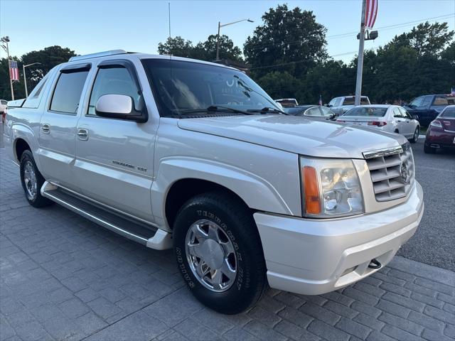 used 2006 Cadillac Escalade EXT car, priced at $8,999