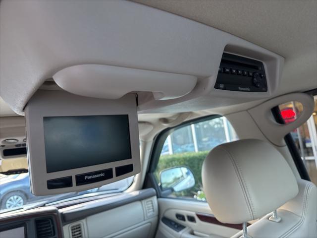 used 2006 Cadillac Escalade EXT car, priced at $8,999