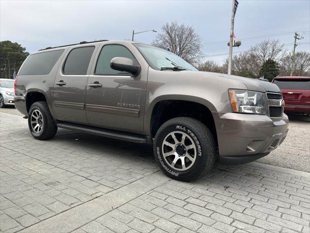 used 2013 Chevrolet Suburban car, priced at $11,500