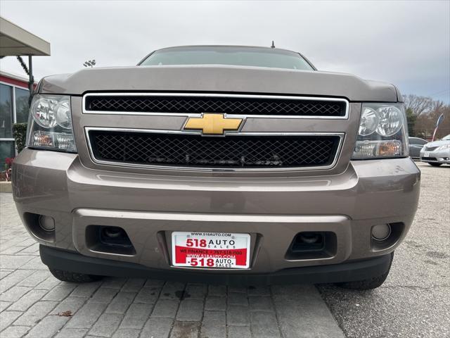 used 2013 Chevrolet Suburban car, priced at $11,500