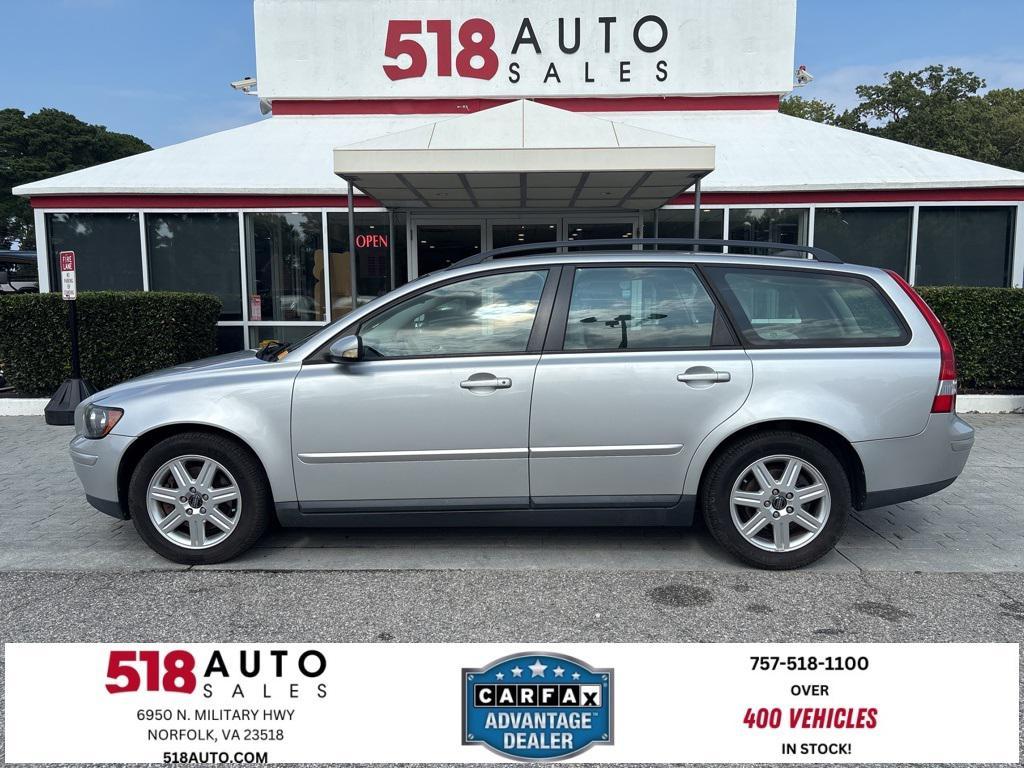 used 2006 Volvo V50 car, priced at $4,699