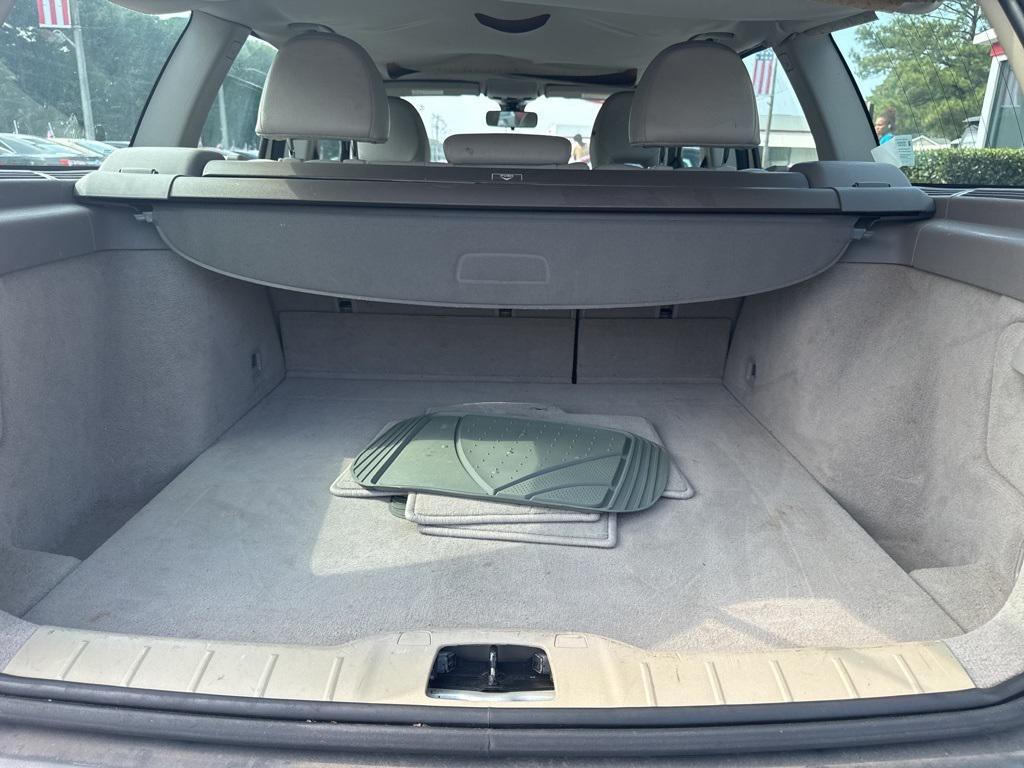 used 2006 Volvo V50 car, priced at $4,699