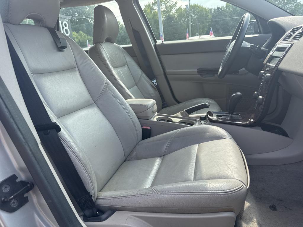 used 2006 Volvo V50 car, priced at $4,699
