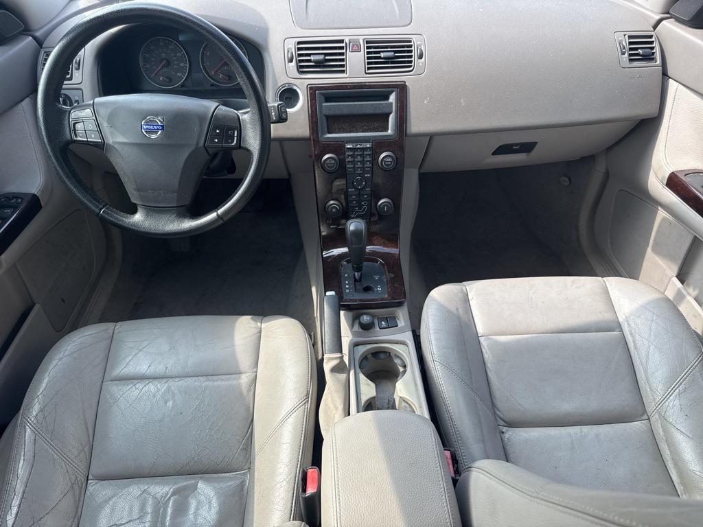 used 2006 Volvo V50 car, priced at $4,699