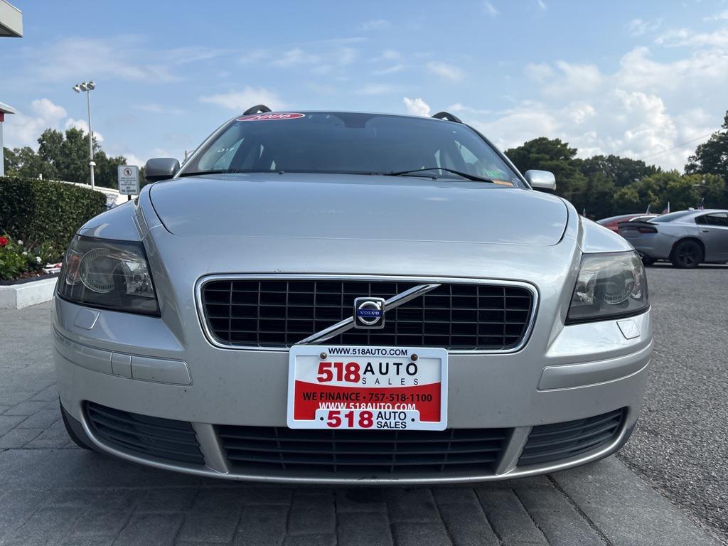 used 2006 Volvo V50 car, priced at $4,699