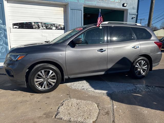 used 2017 Nissan Pathfinder car, priced at $9,999