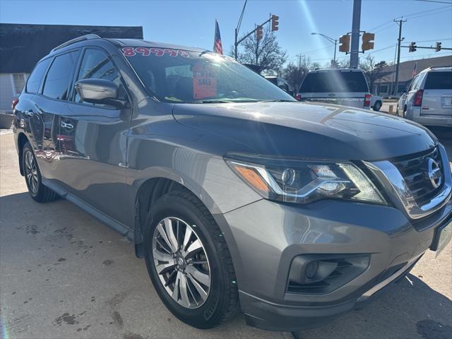 used 2017 Nissan Pathfinder car, priced at $9,999