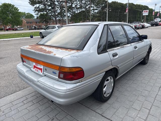 used 1993 Ford Escort car, priced at $3,500