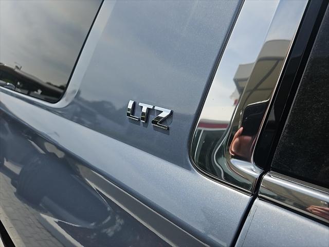 used 2016 Chevrolet Suburban car, priced at $24,999