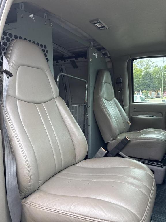 used 2001 GMC Savana 2500 car, priced at $4,999