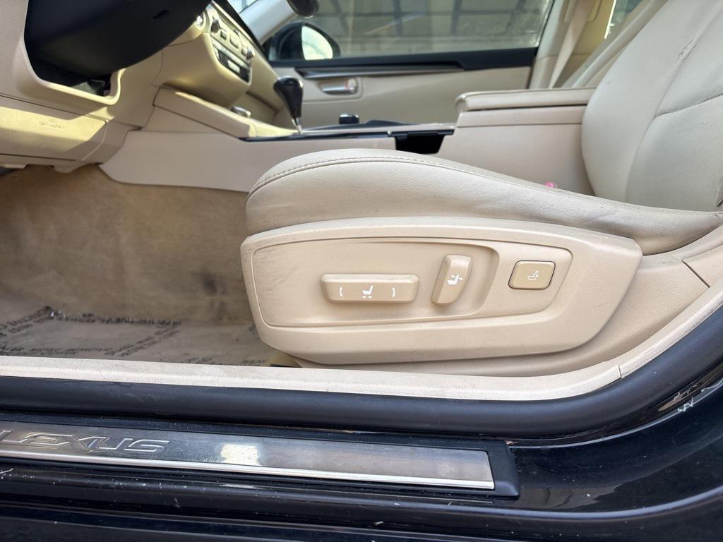 used 2013 Lexus ES 350 car, priced at $10,899
