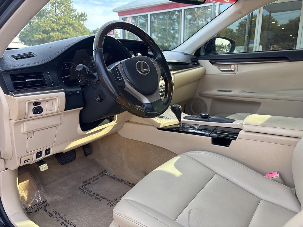 used 2013 Lexus ES 350 car, priced at $10,899
