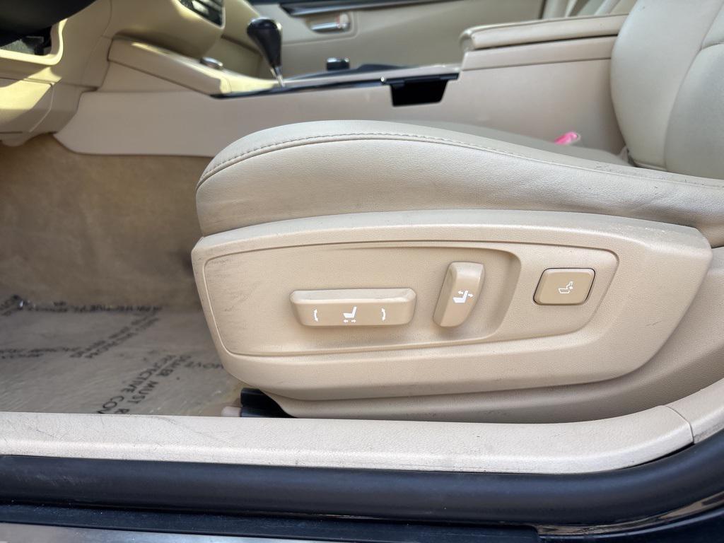 used 2013 Lexus ES 350 car, priced at $10,899