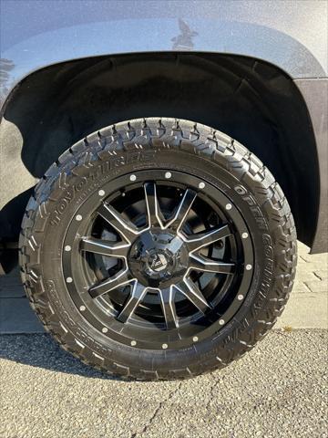 used 2016 Chevrolet Suburban car, priced at $24,500