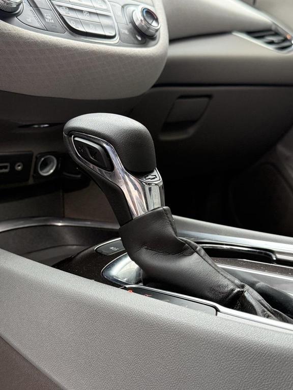 used 2021 Chevrolet Malibu car, priced at $12,500