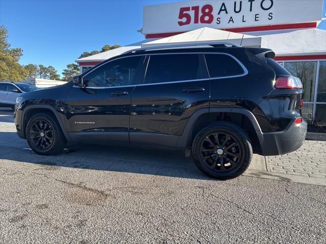 used 2019 Jeep Cherokee car, priced at $12,999