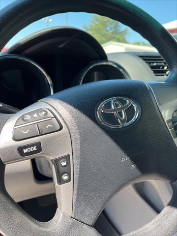 used 2013 Toyota Highlander car, priced at $13,500