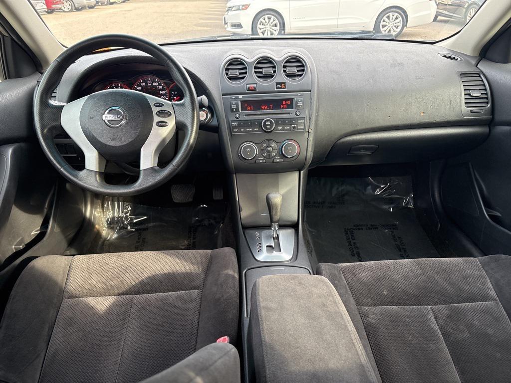 used 2009 Nissan Altima car, priced at $3,599