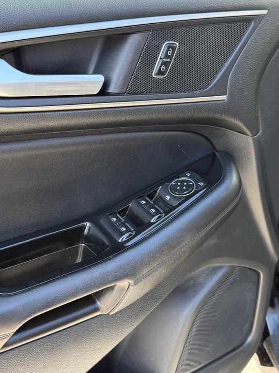 used 2016 Ford Edge car, priced at $8,999