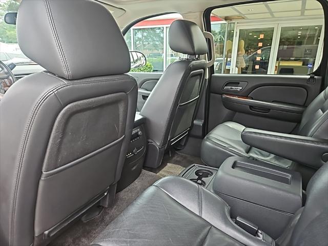 used 2013 GMC Yukon XL car, priced at $27,999